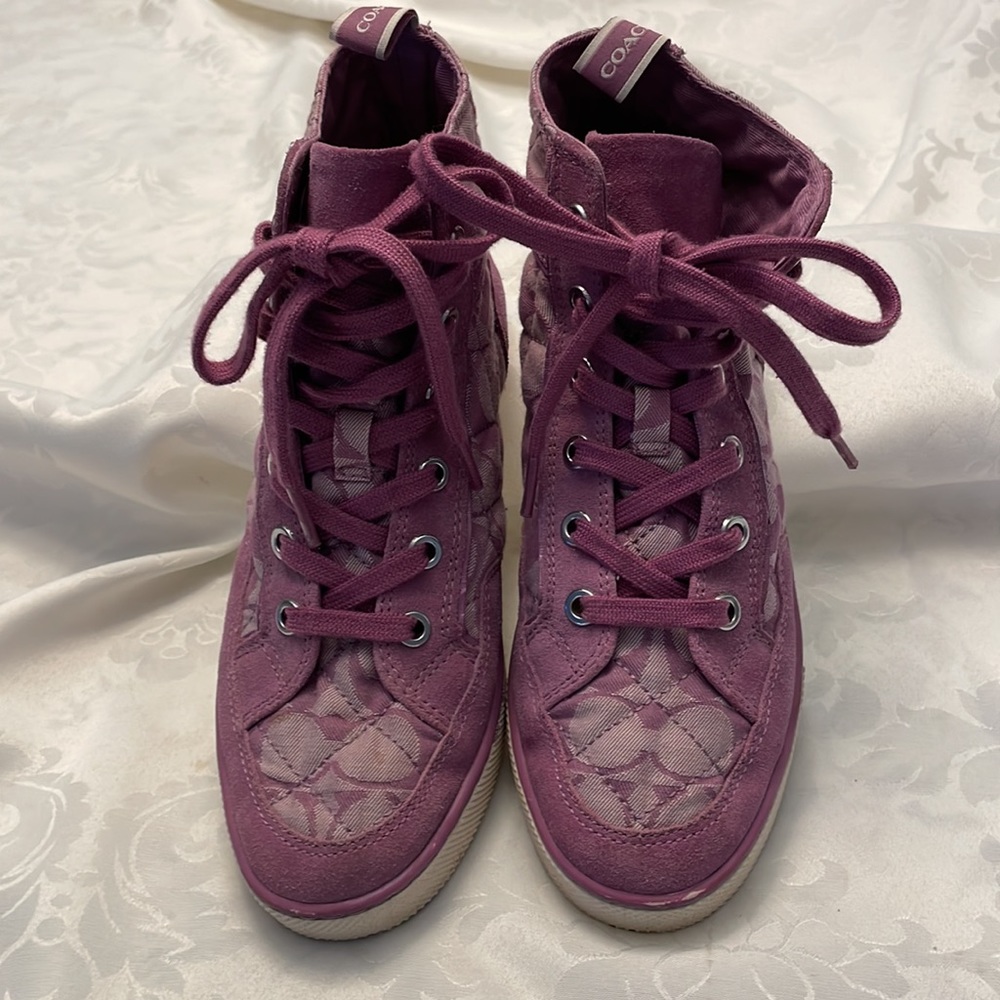 Coach high top logo lace up sneakers in logo jacquard mauve colour Sz 6 1/2